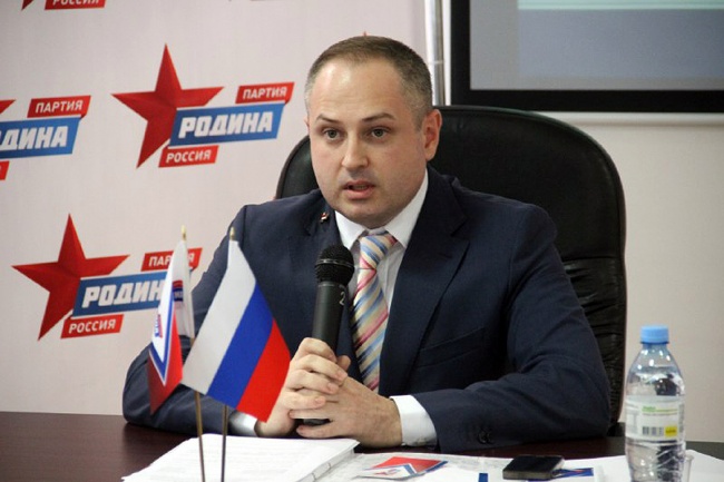 Растущие амбиции тамбовского "родинца": лидер реготделения партии Максим Косенков хочет на место Натальи Макаревич? Растущие амбиции тамбовского "родинца": лидер реготделения партии Максим Косенков хочет на место Натальи Макаревич?