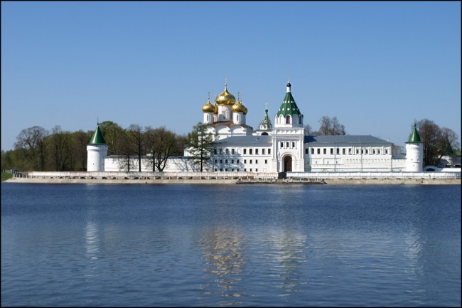 В Костромской области региональные и местные власти сначала «убивали» сельскохозяйственную потребкооперацию, а теперь ее развивают В Костромской области региональные и местные власти сначала «убивали» сельскохозяйственную потребкооперацию, а теперь ее развивают