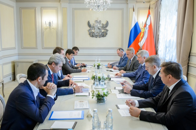 Первый заместитель Председателя Правления ПАО Сбербанк Александр Ведяхин встретился с губернатором Воронежской области Александром Гусевым Первый заместитель Председателя Правления ПАО Сбербанк Александр Ведяхин встретился с губернатором Воронежской области Александром Гусевым