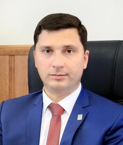 Николай НЕСТЕРОВ, глава администрации Корочанского района Белгородской области: «Корочанский район, имея за плечами славное историческое прошлое, продолжает динамично развиваться и преображаться во благо каждого жителя» Николай НЕСТЕРОВ, глава администрации Корочанского района Белгородской области: «Корочанский район, имея за плечами славное историческое прошлое, продолжает динамично развиваться и преображаться во благо каждого жителя»