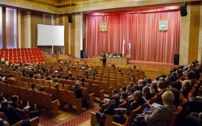 В Калуге обсудили приоритетные направления деятельности органов местного самоуправления региона в 2016 году В Калуге обсудили приоритетные направления деятельности органов местного самоуправления региона в 2016 году