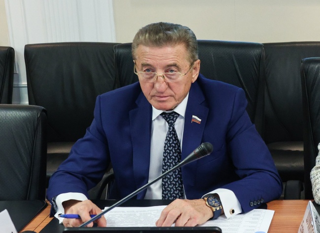 Сергей Лукин: Совершенствование законодательства упрощает работу бизнеса и устраняет разбалансировку региональных и муниципальных бюджетов при едином налоговом платеже Сергей Лукин: Совершенствование законодательства упрощает работу бизнеса и устраняет разбалансировку региональных и муниципальных бюджетов при едином налоговом платеже