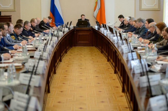 Потребность населения Воронежской области в продовольственных товарах удовлетворяется полностью Потребность населения Воронежской области в продовольственных товарах удовлетворяется полностью