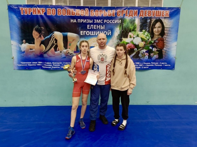 Жительница Воронежа завоевала серебряную медаль на престижных соревнованиях по женской борьбе Жительница Воронежа завоевала серебряную медаль на престижных соревнованиях по женской борьбе