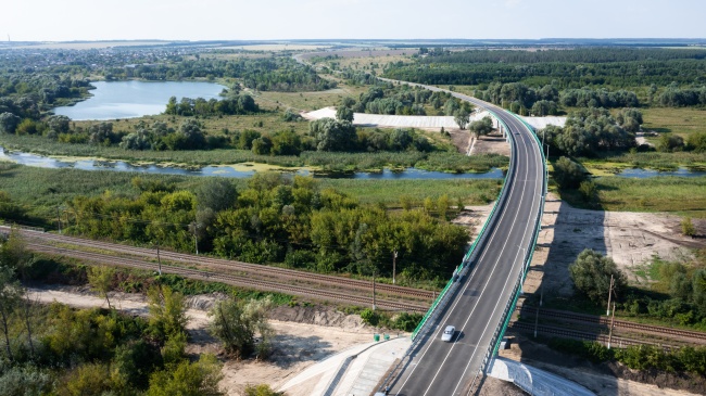 В Воронежской области открыли мост через реку Тихая Сосна В Воронежской области открыли мост через реку Тихая Сосна