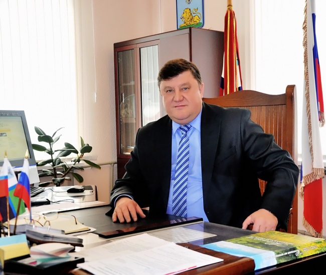 Николай ДАВЫДОВ, глава администрации Борисовского района Белгородской области: «У района есть задел для дальнейшего повышения стандартов жизни борисовской земли с инновационной экономикой и развитой инфраструктурой» Николай ДАВЫДОВ, глава администрации Борисовского района Белгородской области: «У района есть задел для дальнейшего повышения стандартов жизни борисовской земли с инновационной экономикой и развитой инфраструктурой»