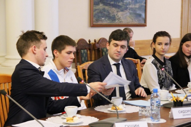 Современные образовательные технологии дошли и до Ивановской области: центр "Точка роста" начинают свою работу Современные образовательные технологии дошли и до Ивановской области: центр "Точка роста" начинают свою работу