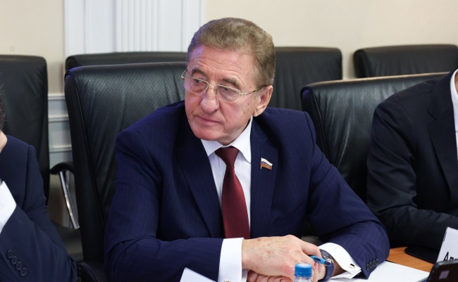 Сенатор Сергей Лукин: борьбу с потребительским терроризмом в жилищной сфере необходимо довести до логического конца Сенатор Сергей Лукин: борьбу с потребительским терроризмом в жилищной сфере необходимо довести до логического конца