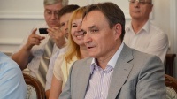 �� ������, � ������ �����: ����������� ������� ������ � �������� �������� ������������ �� ������� �������� ������ � �����������
