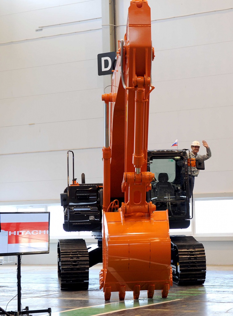 Hitachi.jpg Первый экскаватор компании Хитачи